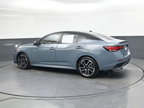 Certified 2025 Nissan Sentra SR w/ SR Premium Package image 7