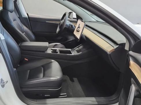Used 2023 Tesla Model 3 Standard Range RWD image 10