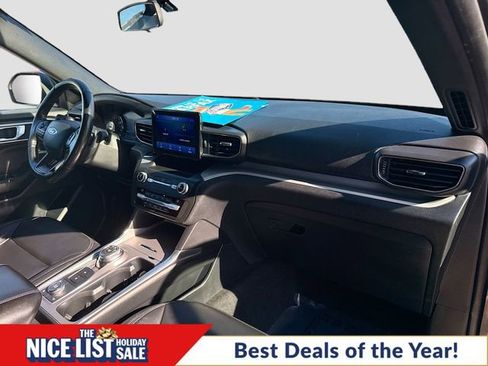 Used 2020 Ford Explorer XLT w/ Equipment Group 202A image 28