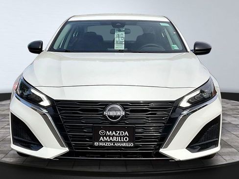 Used 2025 Nissan Altima 2.5 SV image 3