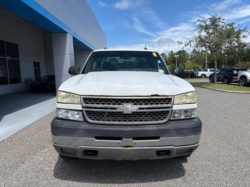 Used 2005 Chevrolet Silverado 2500 LS w/ Skid Plate Package AWD/4WD image 2