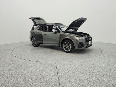 Used 2025 Audi Q3 2.0T Premium w/ Convenience Package image 10