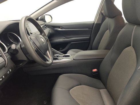 Used 2021 Toyota Camry LE FWD image 17