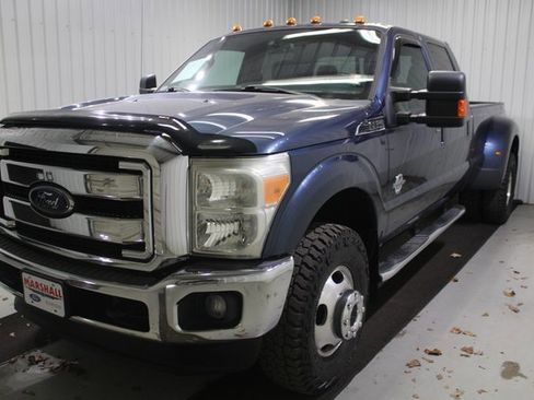 Used 2015 Ford F350 Lariat image 3