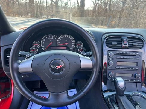 Used 2008 Chevrolet Corvette Convertible RWD image 18