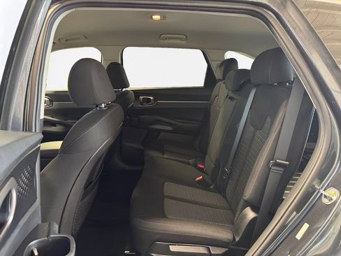 Certified 2023 Kia Sorento LX AWD/4WD image 24