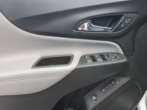 Certified 2021 Chevrolet Equinox Premier w/ LPO, Cargo Package FWD image 10