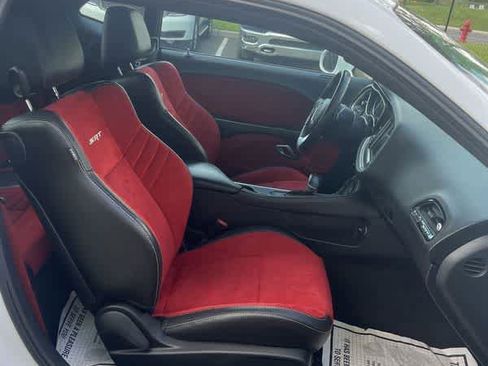 Used 2016 Dodge Challenger SRT w/ Technology Group RWD image 17