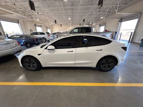 Used 2022 Tesla Model 3 Long Range AWD/4WD image 3