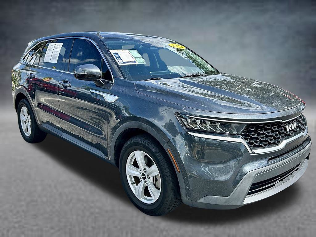 Used 2023 Kia Sorento LX FWD image 3