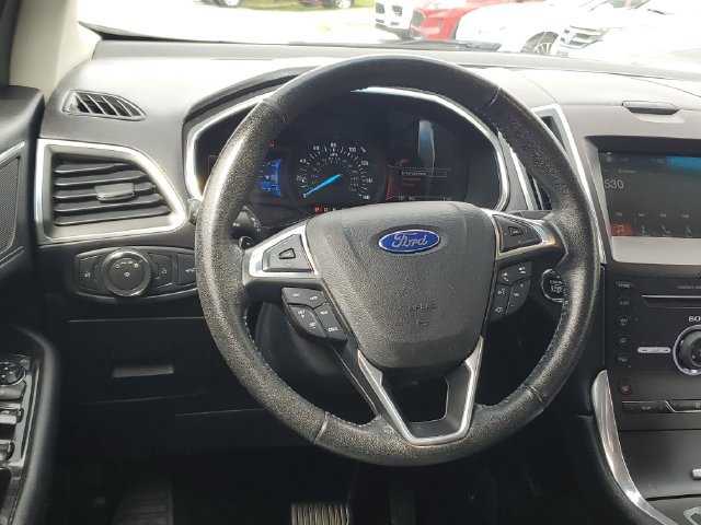 Used 2016 Ford Edge Titanium w/ Technology Package FWD image 12