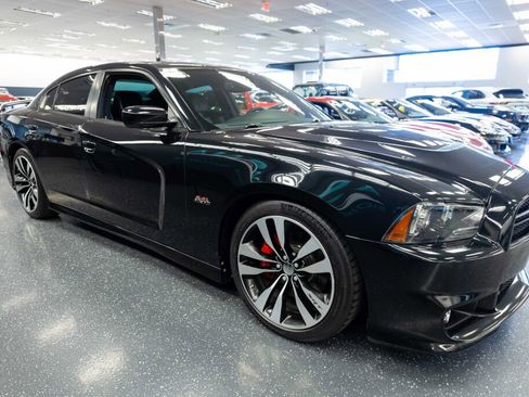 Used 2013 Dodge Charger SRT8 w/ Adaptive Cruise Control Group image 4