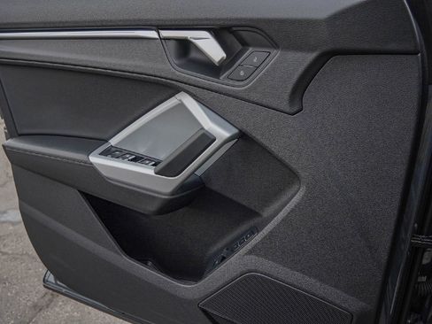 Certified 2022 Audi Q3 2.0T Premium Plus w/ Premium Plus Package image 21