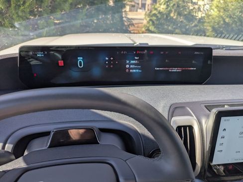 Certified 2025 Ford Expedition Active image 18