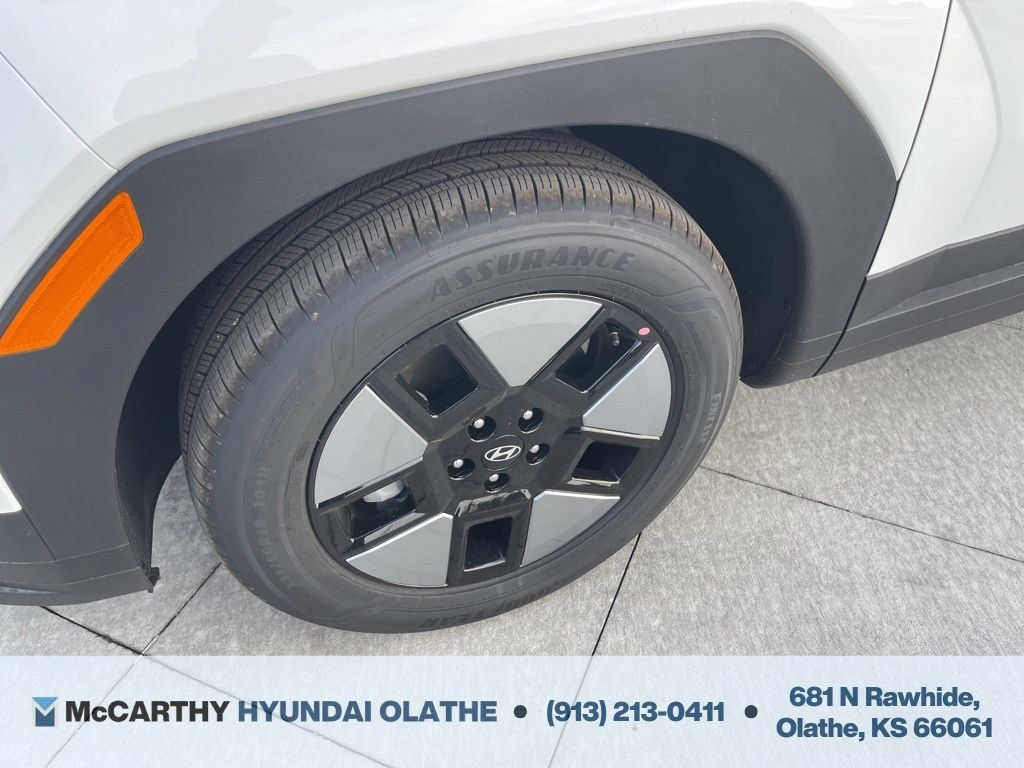 Used 2026 Hyundai Santa Fe SEL AWD/4WD image 17