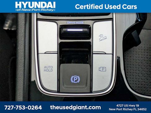 Certified 2022 Hyundai Santa Cruz SEL w/ Activity Package image 24