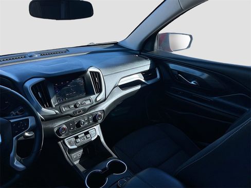 Used 2022 GMC Terrain SLE w/ Driver Convenience Package image 23