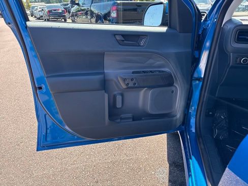 New 2025 Ford Maverick Lobo image 28