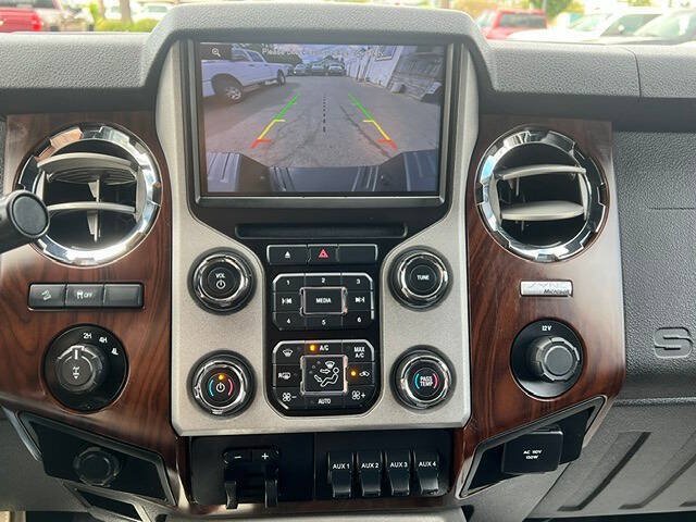 Used 2014 Ford F350 Lariat w/ Lariat Ultimate Package AWD/4WD image 12
