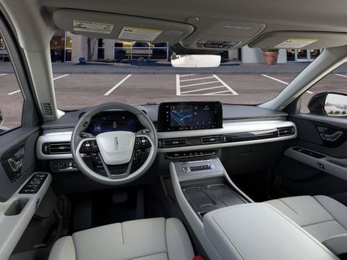 New 2026 Lincoln Aviator 2WD w/ Jet Appearance Package image 9