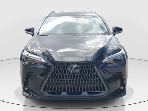 Used 2025 Lexus NX 250 FWD w/ Towing Package (2000 Lbs) image 3