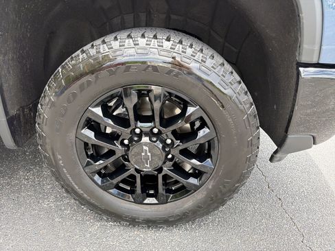Used 2026 Chevrolet Silverado 2500 Custom w/ Custom Value Package AWD/4WD image 12