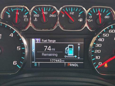 Used 2017 GMC Yukon SLE w/ SLE Value Package RWD image 17