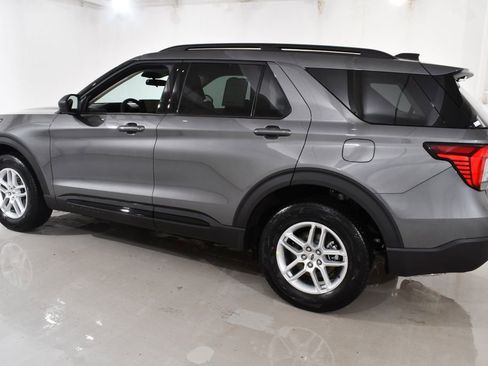 New 2026 Ford Explorer Active AWD/4WD image 15