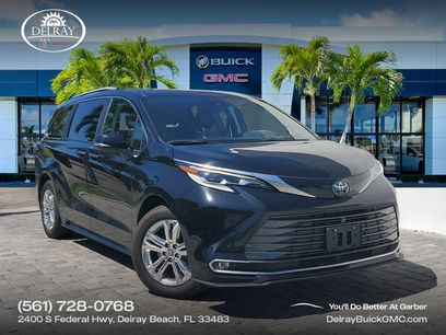 Used 2023 Toyota Sienna Platinum
