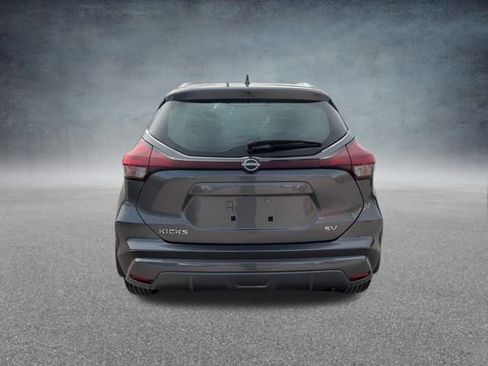 Used 2023 Nissan Kicks SV image 4
