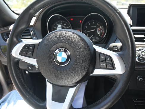 Used 2013 BMW Z4 sDrive28i RWD image 12