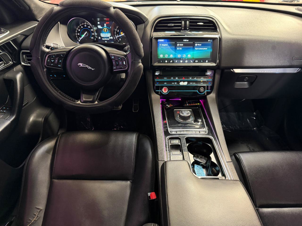 Used 2019 Jaguar F-PACE Premium AWD/4WD image 29
