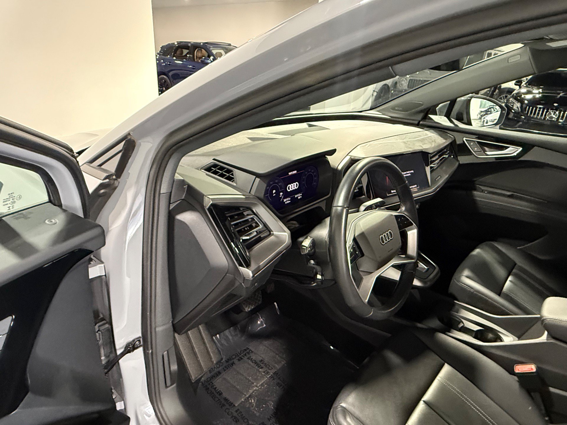 Used 2023 Audi Q4 e-tron Premium Plus w/ Premium Plus AWD/4WD image 23