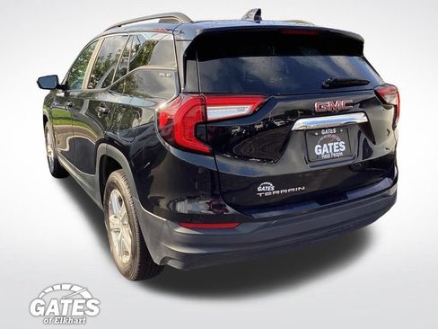 Used 2023 GMC Terrain SLE w/ Driver Convenience Package FWD image 7