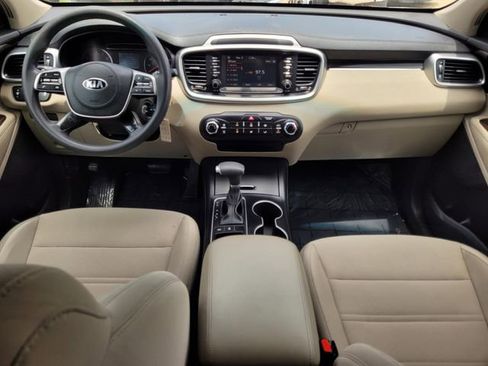 Used 2020 Kia Sorento LX AWD/4WD image 22