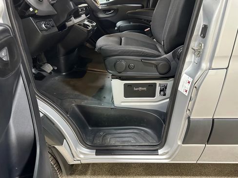 Used 2019 Mercedes-Benz Sprinter 4x4 170 image 16