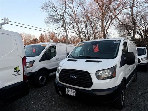 Used 2016 Ford Transit 250 130 Low Roof image 5