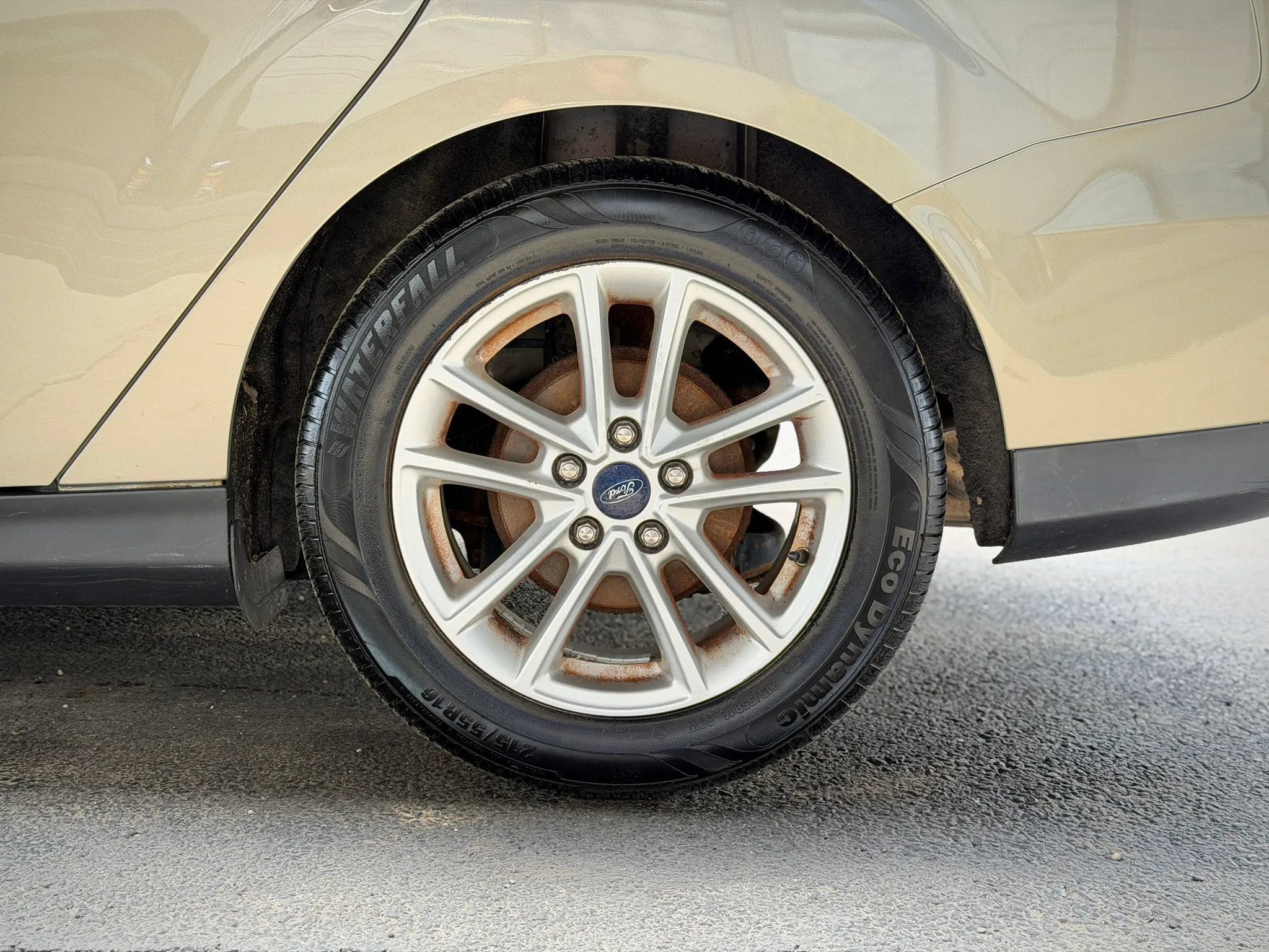 Used 2016 Ford Focus SE FWD image 21