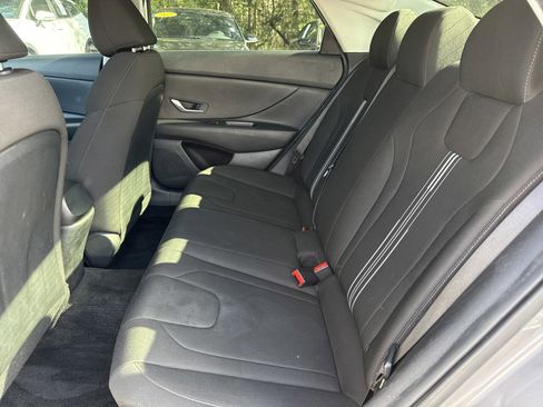 Certified 2022 Hyundai Elantra SEL image 13