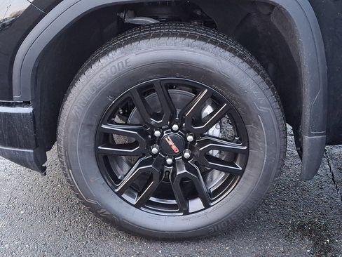 Certified 2025 GMC Sierra 1500 Elevation image 28