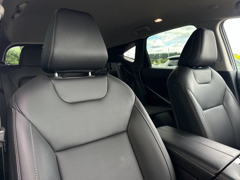 Used 2025 Nissan Murano SV AWD/4WD image 16