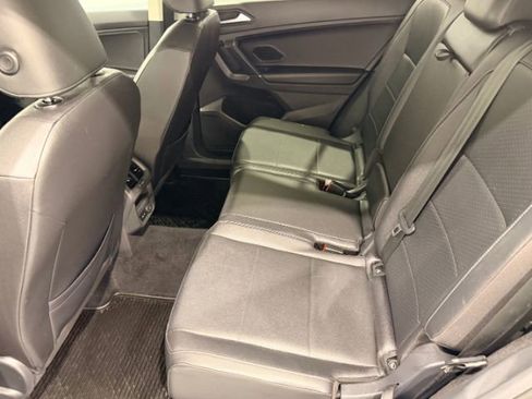 Used 2020 Volkswagen Tiguan S image 45