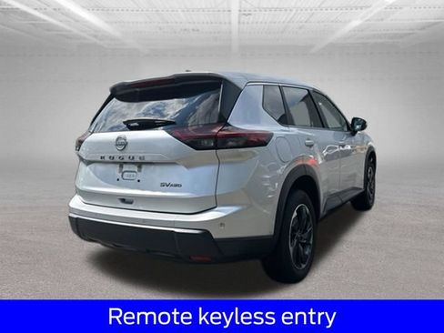 Used 2024 Nissan Rogue SV AWD/4WD image 10
