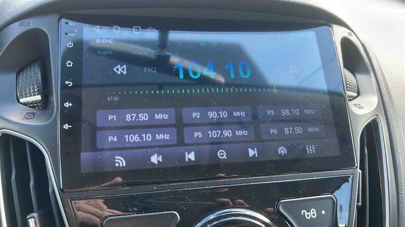 Used 2014 Ford Focus SE FWD image 14