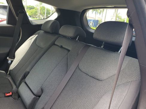 Used 2020 Hyundai Santa Fe SEL FWD image 12
