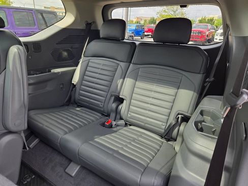 Used 2026 Kia EV9 Land AWD/4WD image 29