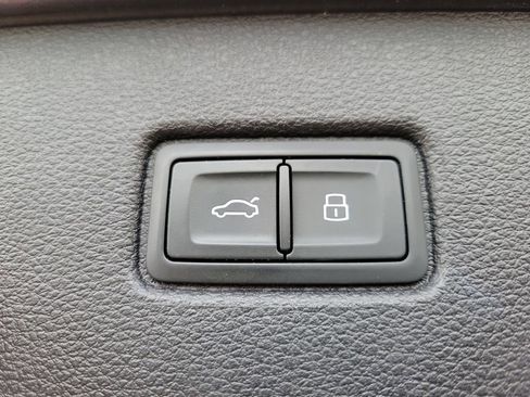 Used 2019 Audi Q7 3.0T Premium w/ Convenience Package image 9