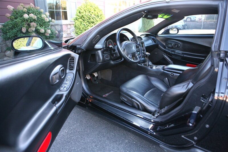 Used 2003 Chevrolet Corvette Z06 RWD image 15