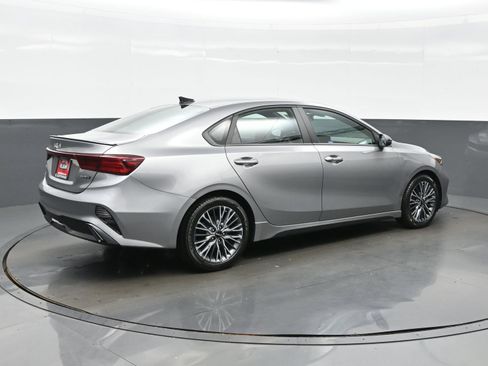 Used 2024 Kia Forte GT-Line w/ GT-Line Premium Package FWD image 6