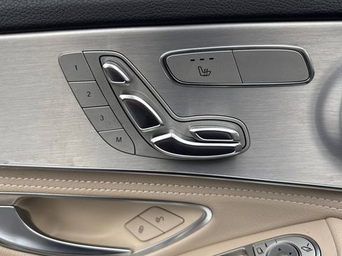 Used 2016 Mercedes-Benz C 300 4MATIC Sedan image 12